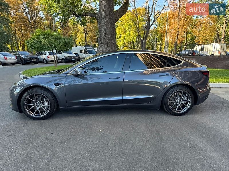 Седан Tesla Model 3 2019 в Харькове