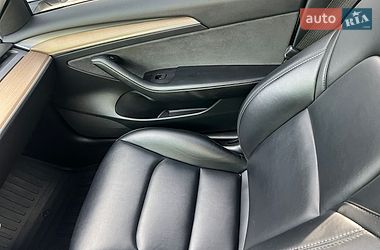Седан Tesla Model 3 2022 в Києві