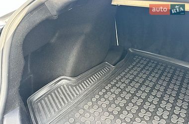 Седан Tesla Model 3 2019 в Луцке