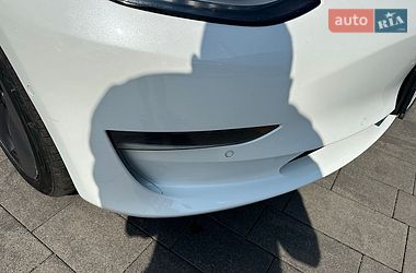 Седан Tesla Model 3 2019 в Луцке