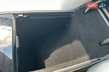 Седан Tesla Model 3 2019 в Луцке