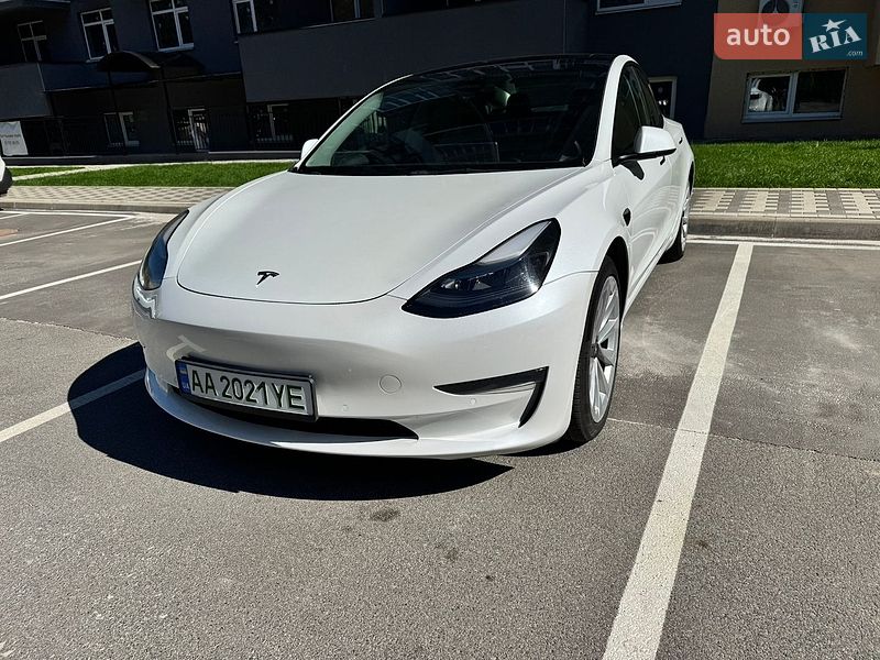Tesla Model 3 2021