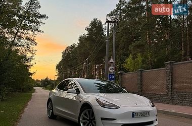 Седан Tesla Model 3 2018 в Калиновке