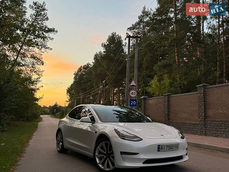 Tesla Model 3 2018