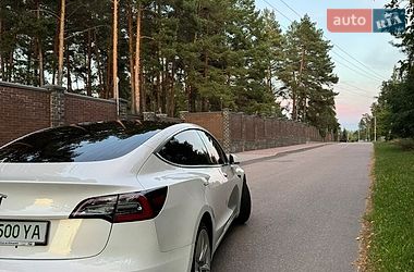 Седан Tesla Model 3 2018 в Калиновке