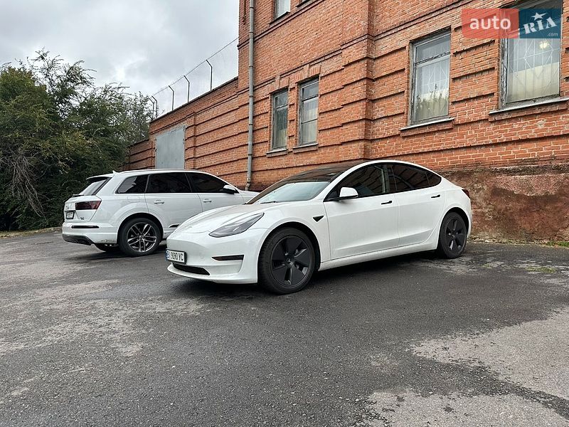 Седан Tesla Model 3 2022 в Полтаве