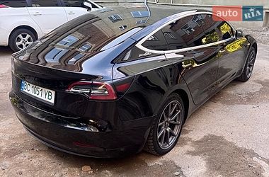 Седан Tesla Model 3 2019 в Дрогобыче