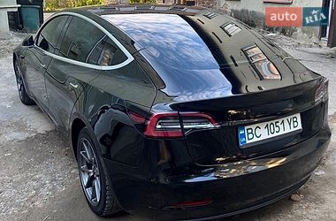 Седан Tesla Model 3 2019 в Дрогобыче