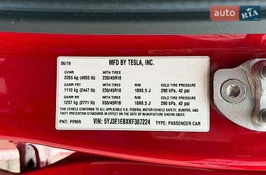 Седан Tesla Model 3 2019 в Києві