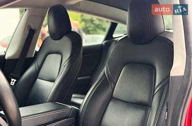 Седан Tesla Model 3 2019 в Києві
