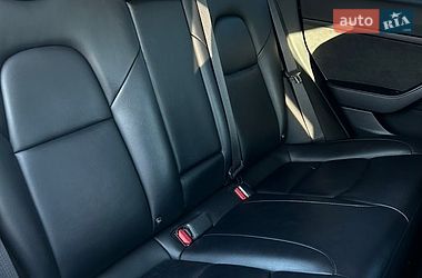 Седан Tesla Model 3 2022 в Києві
