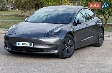 Седан Tesla Model 3 2022 в Кривом Роге