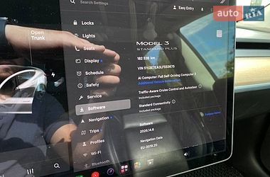 Седан Tesla Model 3 2020 в Львове