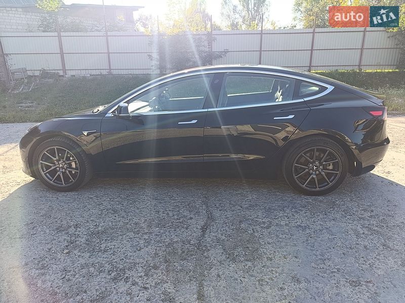 Седан Tesla Model 3 2018 в Львове фото 6 Седан Tesla Model 3 2018 в Львове