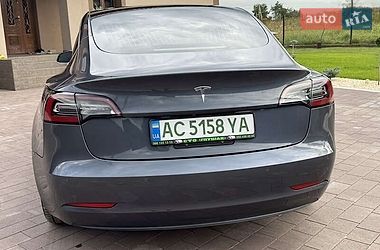 Седан Tesla Model 3 2020 в Вінниці