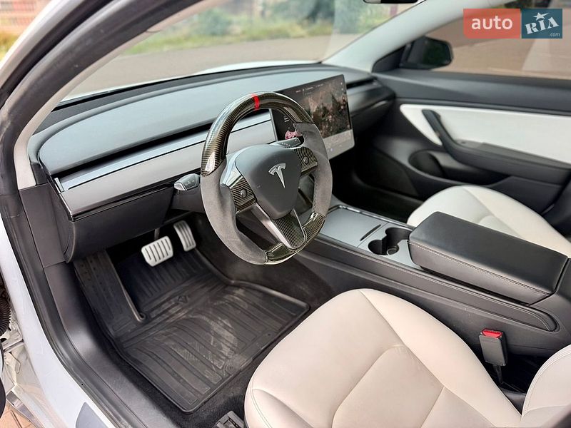 Седан Tesla Model 3 2019 в Кривом Роге