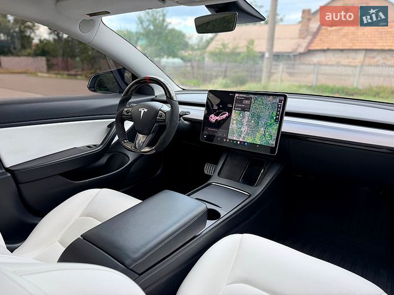 Седан Tesla Model 3 2019 в Кривом Роге