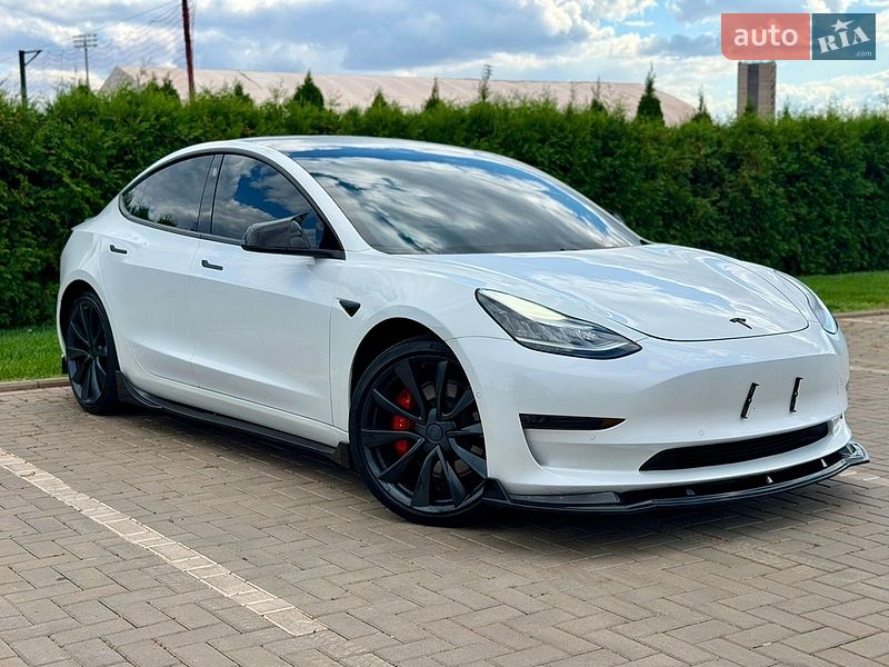 Седан Tesla Model 3 2019 в Кривом Роге