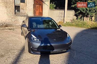 Седан Tesla Model 3 2023 в Кривом Роге