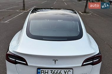 Седан Tesla Model 3 2020 в Одессе