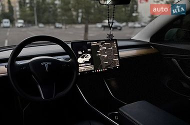Седан Tesla Model 3 2020 в Одессе