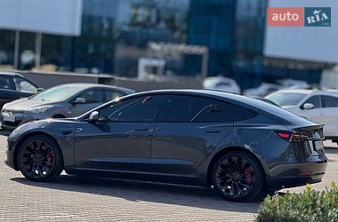 Седан Tesla Model 3 2023 в Одессе
