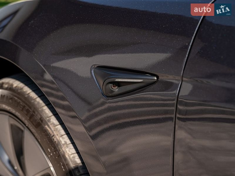 Седан Tesla Model 3 2025 в Ивано-Франковске