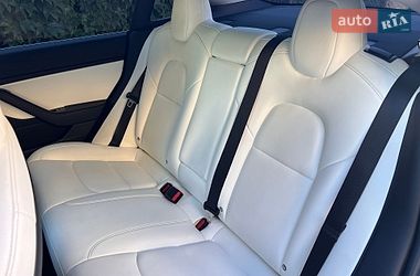 Седан Tesla Model 3 2019 в Одесі