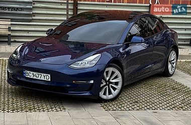 Седан Tesla Model 3 2021 в Самборе