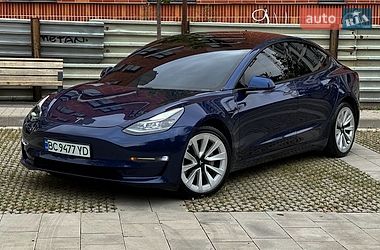 Седан Tesla Model 3 2021 в Самборе
