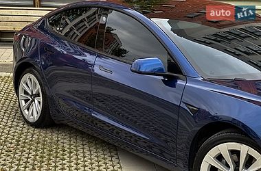 Седан Tesla Model 3 2021 в Самборе