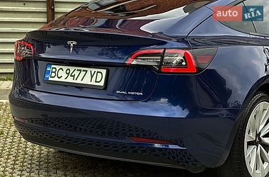 Седан Tesla Model 3 2021 в Самборе
