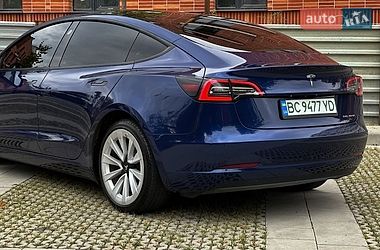 Седан Tesla Model 3 2021 в Самборе
