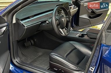 Седан Tesla Model 3 2021 в Самборе