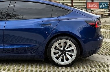 Седан Tesla Model 3 2021 в Самборе