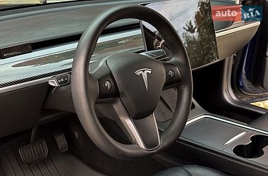 Седан Tesla Model 3 2021 в Самборе