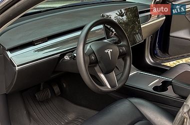 Седан Tesla Model 3 2021 в Самборе