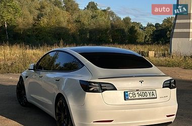 Седан Tesla Model 3 2021 в Чернигове