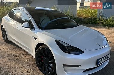 Седан Tesla Model 3 2021 в Чернигове