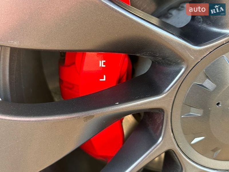 Седан Tesla Model 3 2021 в Чернигове