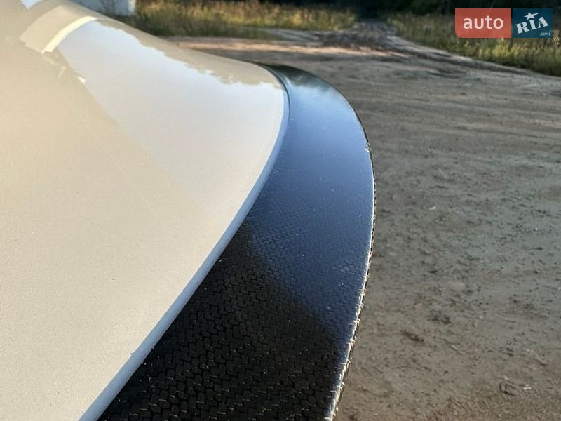 Седан Tesla Model 3 2021 в Чернигове
