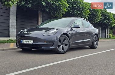 Седан Tesla Model 3 2021 в Киеве