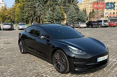 Седан Tesla Model 3 2023 в Харькове Седан Tesla Model 3 2023 в Харькове