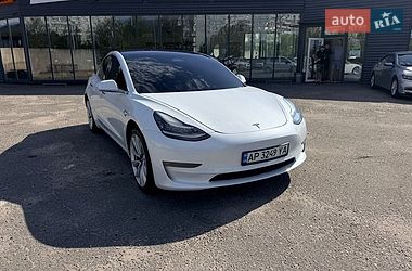 Седан Tesla Model 3 2018 в Запорожье