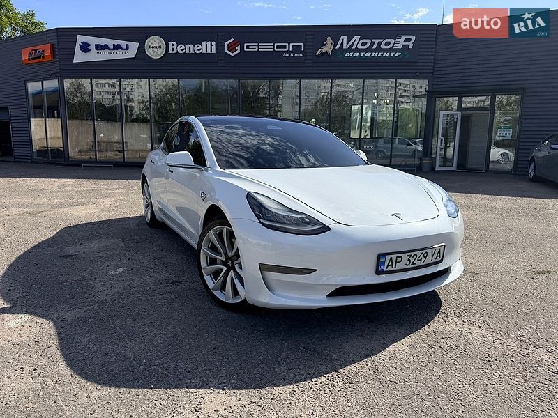 Седан Tesla Model 3 2018 в Запорожье