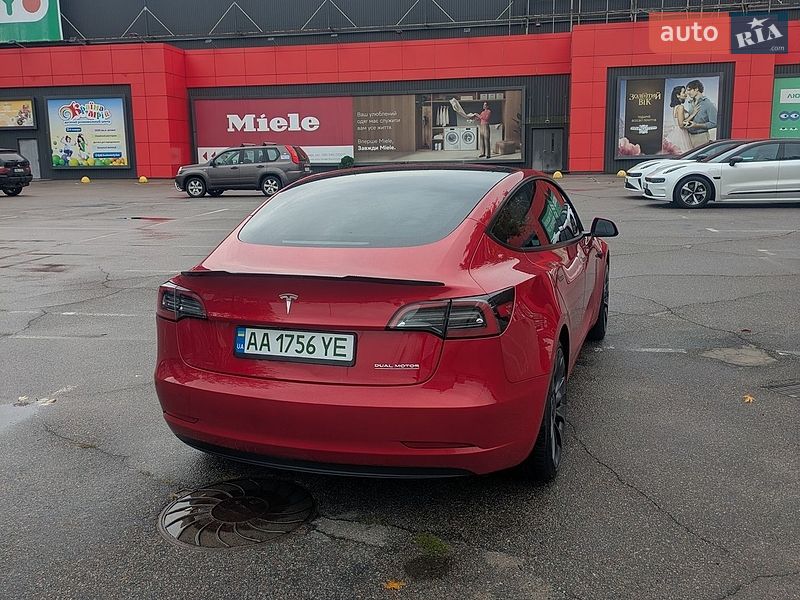 Седан Tesla Model 3 2023 в Києві фото 39 Седан Tesla Model 3 2023 в Києві