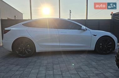 Седан Tesla Model 3 2020 в Дніпрі