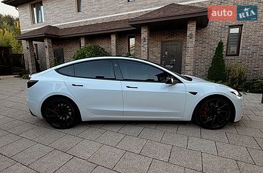 Седан Tesla Model 3 2024 в Киеве