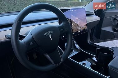 Седан Tesla Model 3 2020 в Белой Церкви