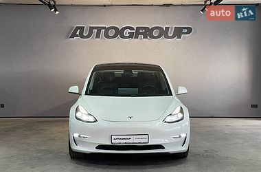Седан Tesla Model 3 2020 в Одессе